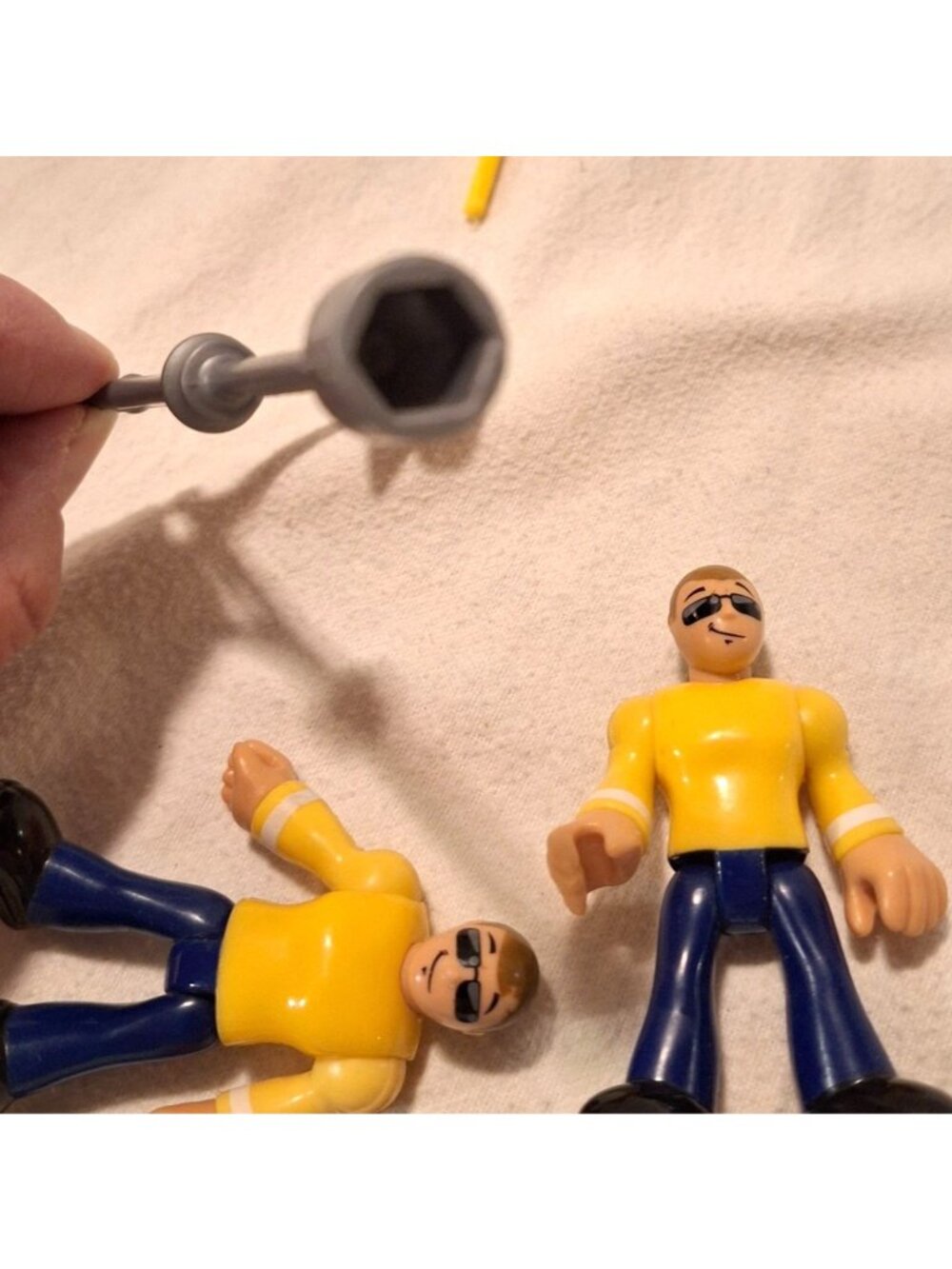 Imaginext City Rescue Construction Yellow 3 Figures Lot with Lamp Post Axe - Picture 12 of 15